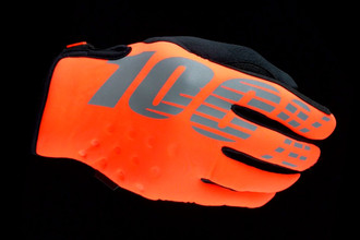 100%® - The Brisker Glove