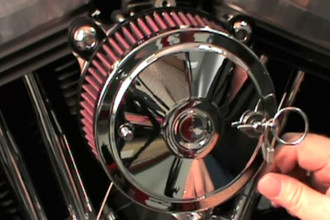 S&S Cycle® - Muscle Cover Installation On Stealth Air Cleaner