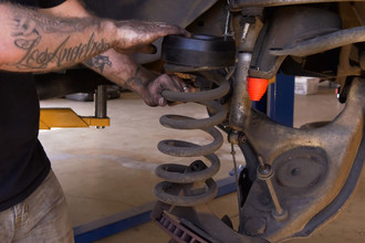 Supreme Suspensions® - 1994 Dodge Ram 2500 2wd 2 Leveling Kit Install Tutorial